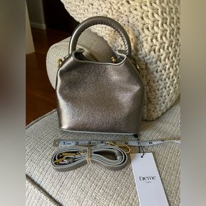 Elleme Baozi, Titanium